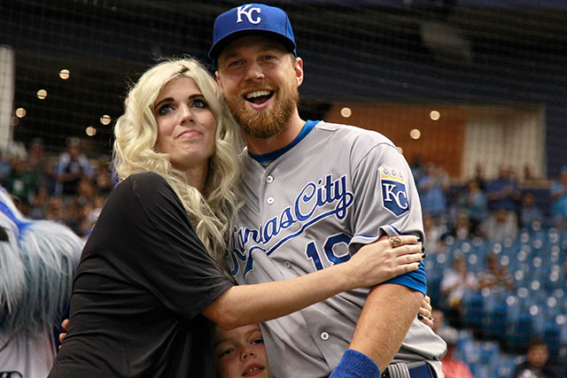 Ben Zobrist's pregnant wife tells him to keep playing for Royals in World  Series if she goes into labor – New York Daily News