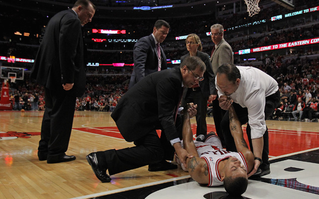 Derrick Rose suffers torn ACL; where do the Bulls go from here ...