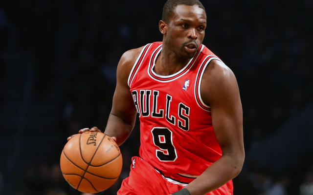 Luol Deng, Bulls continue extension talks