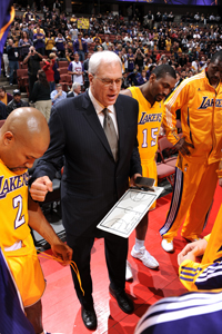 Reports: Phil Jackson close to return as Lakers coach - Sports