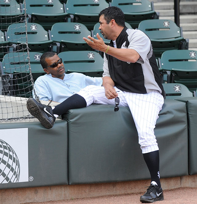 Ozzie Guillen and Kenny Williams bury hatchet (and not in each other) 
