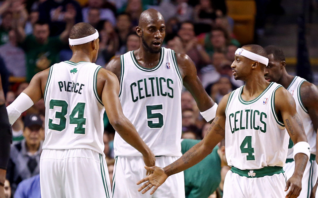 Nets, Celtics complete nine-player deal involving Garnett, Pierce