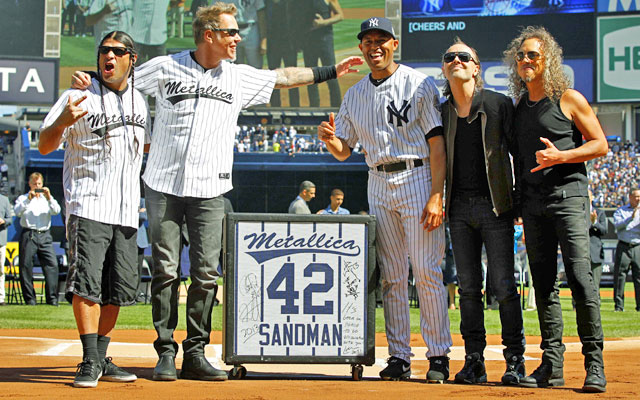 Mariano Rivera Wearing Jackie Robinson's 42 to the End - The New York Times