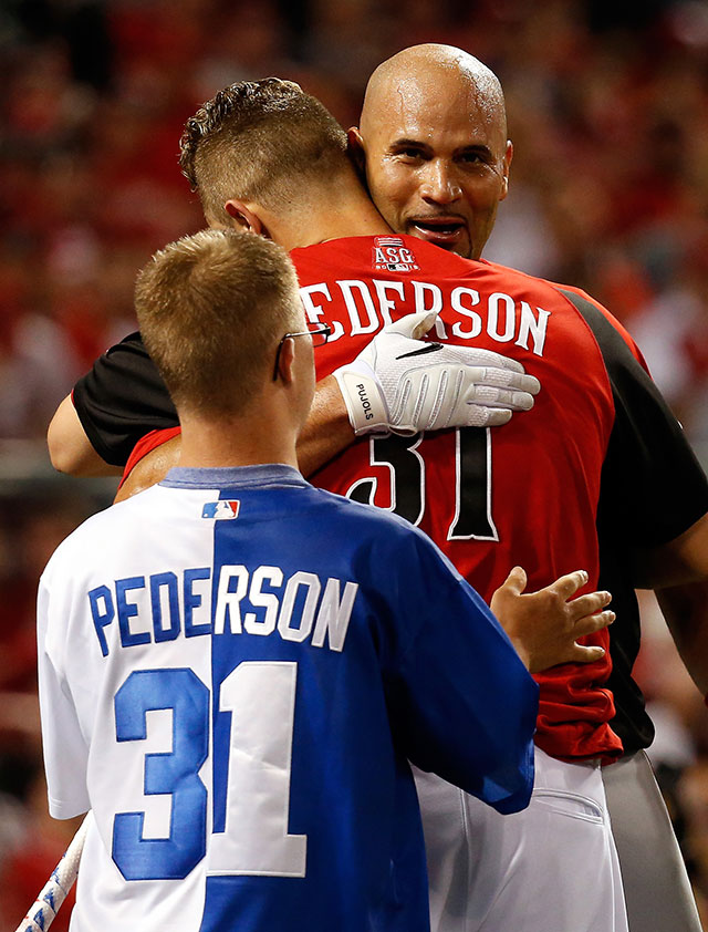 Joc Pederson's brother Champ brings out best in Albert Pujols 