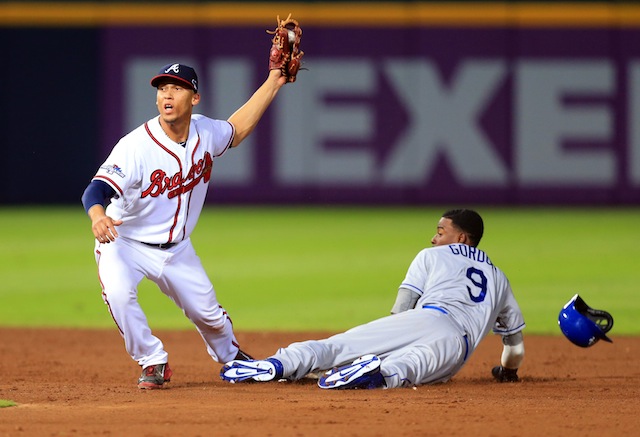 Braves shortstop Andrelton Simmons (left) just snagged a payday. (USATSI)