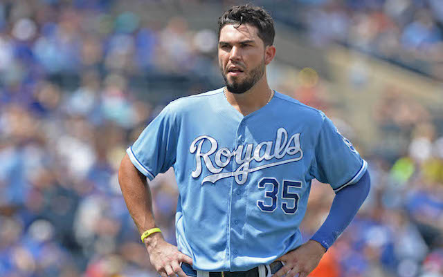 Royals' Eric Hosmer to miss up to six weeks with fractured hand 