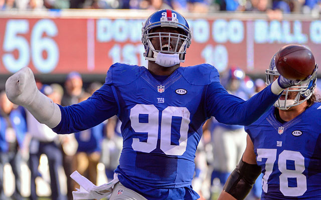 Giants' Jason Pierre-Paul sustains injury in fireworks mishap - CBS News