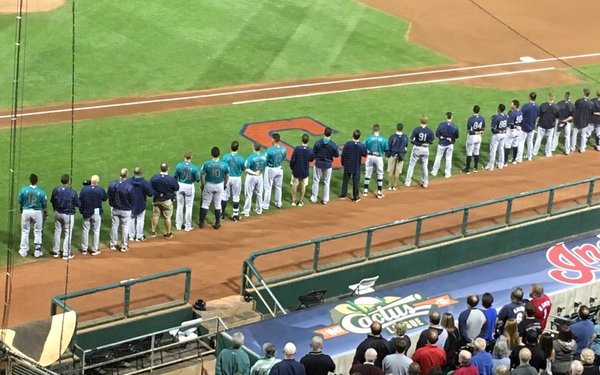 Mariners Mixing Up Broadcast Teams During Trip