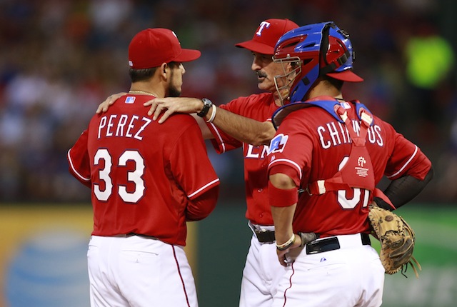 Rangers lefty Martin Perez will reportedly undergo season-ending elbow surgery. (USATSI)