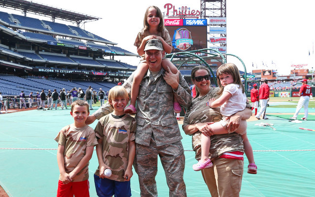 Eye on Photos: Memorial Day around MLB 