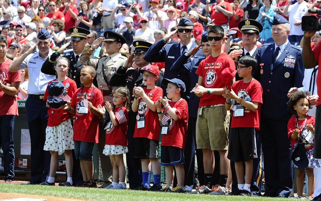 Eye on Photos: Memorial Day around MLB 