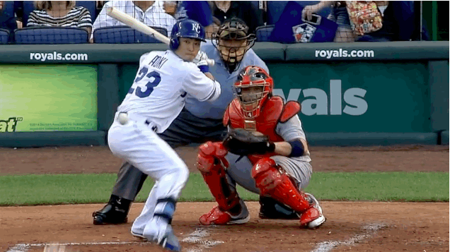 GIF: Yadier Molina nails Aoki in head with throw back to mound 
