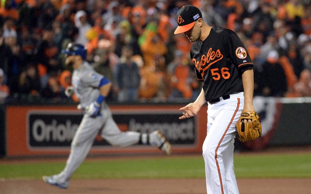 Alex Gordon gave the Royals the lead with the 10th inning home run in Game 1.