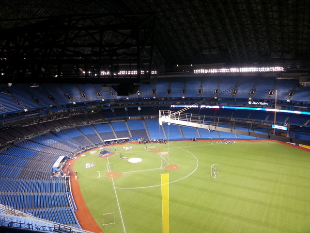 Road Trip to Toronto's SkyDome (Rogers Center)- Triphackr