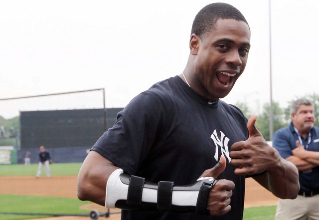 Yankees introduce new center fielder Granderson 