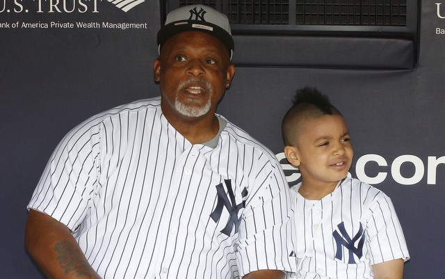 Prince Fielder and estranged father Cecil share moment on Friday