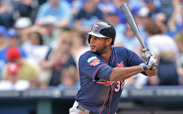 Aaron Hicks will stop switch-hitting due to lack of confidence as