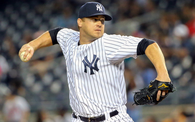 Yankees continue shedding salary by trading Shawn Kelley to Padres
