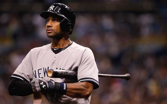 Yankees re-sign outfielder Chris Young - CBSSports.com