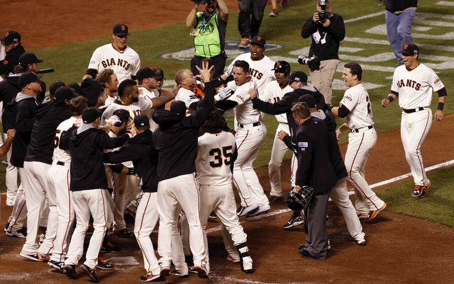 JAVIER LOPEZ Signed 8 x 10 Photo SAN FRANCISCO GIANTS Baseball Free  Shipping MLB