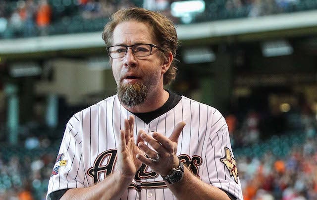Jeff Bagwell building momentum toward reaching Hall of Fame in 2017