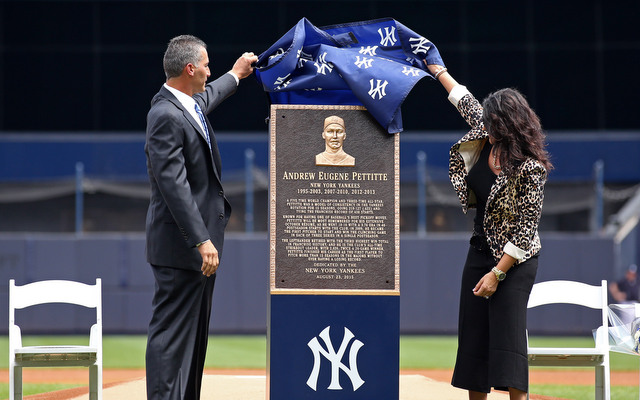 Andy Pettitte joins Yankees' elite in Monument Park with plaque