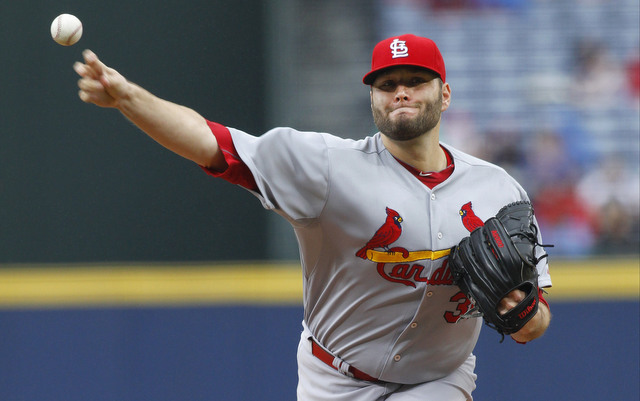 Cardinals' Lance Lynn has Tommy John elbow surgery