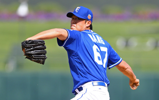 Chien-Ming Wang, who last pitched in MLB in 2013, makes Royals' roster 