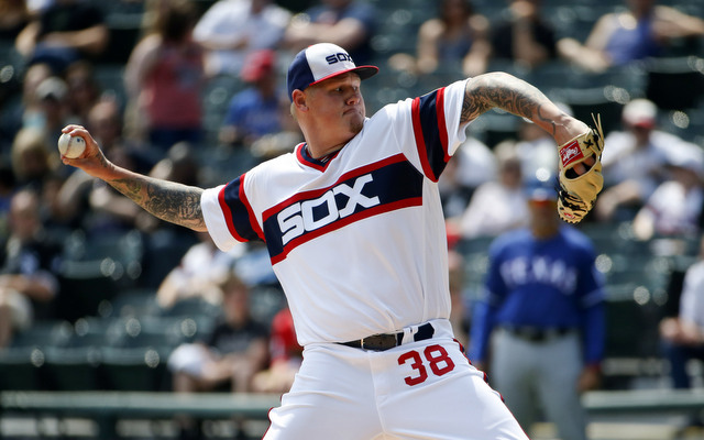White Sox sign pitcher Mat Latos to 1-year, $3 million deal