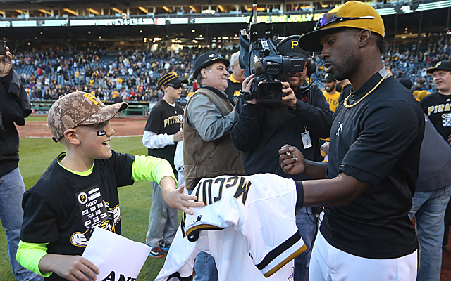 Andrew McCutchen cut off his dreadlocks for charity (and you can buy them)