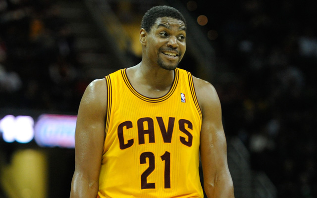 Cleveland Cavaliers hold talks with free agent Andrew Bynum