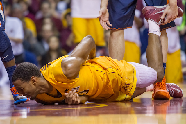 Austin Hollins and Minnesota suffered a bad loss to Illinois. (USATSI)