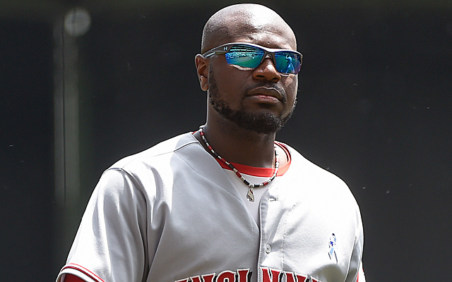 A bruised heel chased Brandon Phillips from the game Sunday.