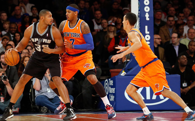 New York Knicks Carmelo Anthony rubs his eye in the fourth quarter