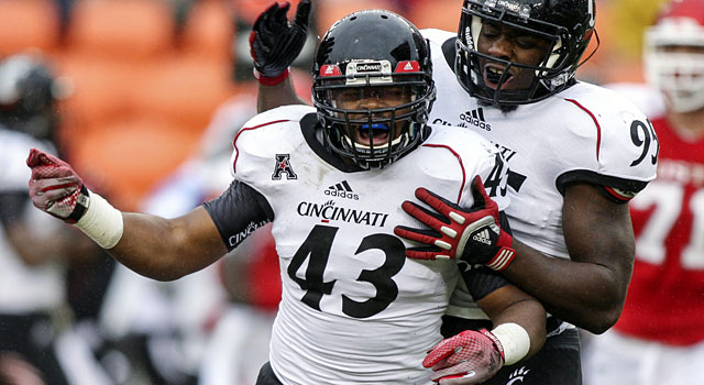 Linebacker Nick Temple is back for his senior season at Cincinnati. (USATSI)