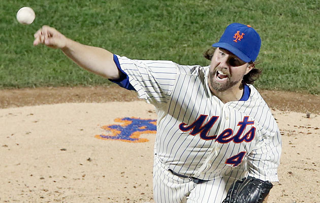 METS: R.A. Dickey picks up his 16th win of season