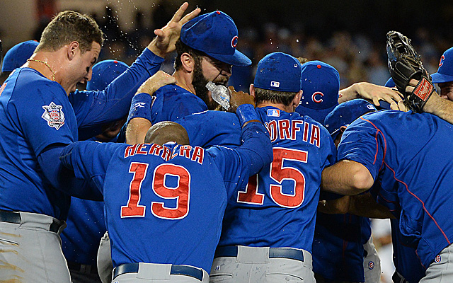 Cubs players celebrate Arrieta for his no-hitter in L.A.