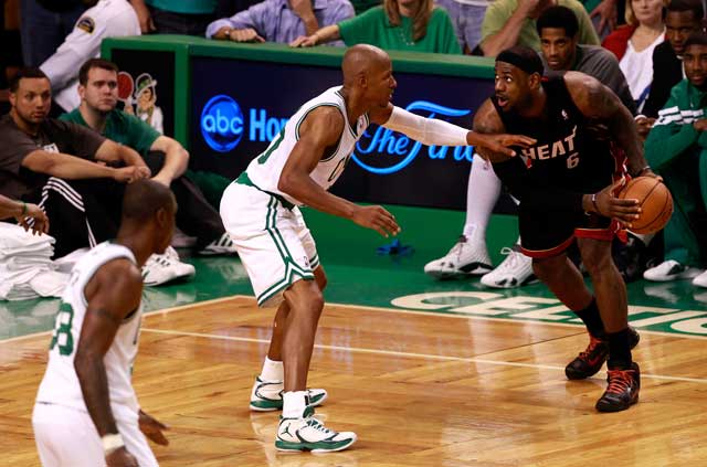 NBA's free agency losers: A few teams take a step back