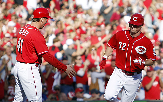 Reds third base coach Mark Berry has cancer - CBSSports.com