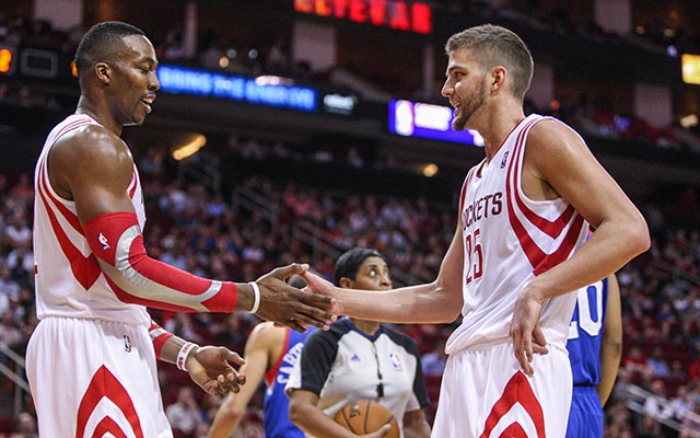 Chandler Parsons talks to Dwight Howard 'a lot,' thinks his Rockets can  sign him, isn't tampering