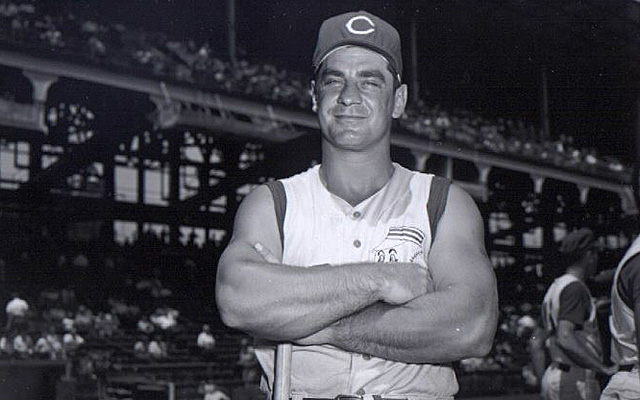 Ted Kluszewski: the man who never wore sleeves : r/baseball