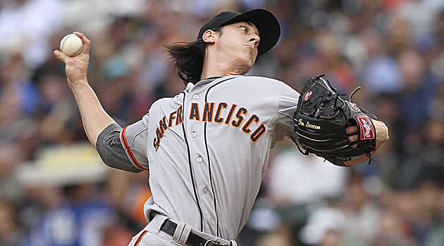 Tim Lincecum's father upset with his son's treatment 