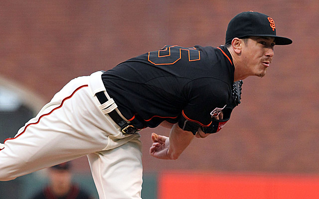 Tim Lincecum helped his Giants stop a losing streak on Friday.