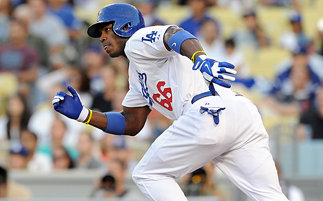 Yasiel Puig scratched from lineup with strained right shoulder