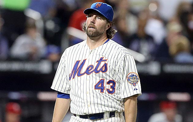 R.A. Dickey wins Cy Young, knuckleballer is first NY Mets pitcher