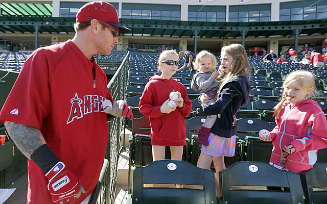 Josh Hamilton has first workout with Rangers, appreciates chance