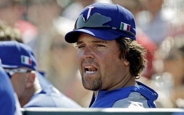 Mike Piazza gives back to the game while coaching Team Italy in