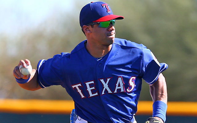 QB Wilson flashes leather at Rangers camp; scouts offer opinions 