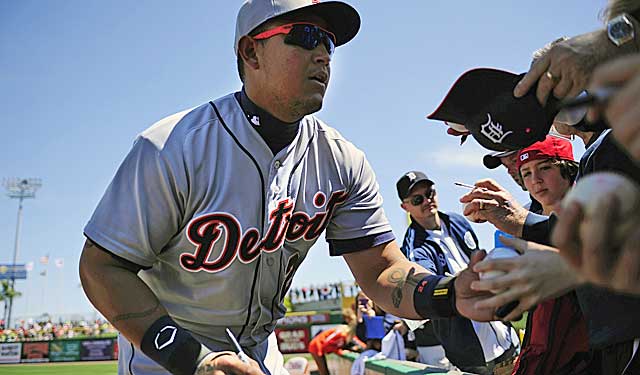 Miguel Cabrera may be willing to take less cash to remain in Detroit. (USATSI)