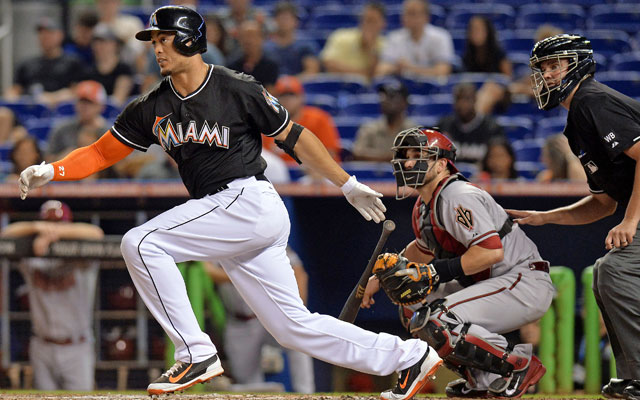 Giancarlo Stanton agrees to $325-million contract with Miami